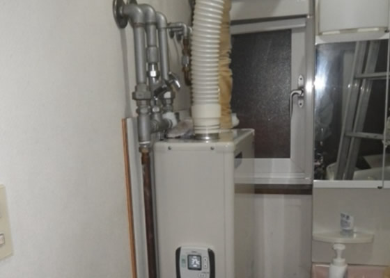 脱衣室配管隠蔽工事 リフォーム施工前